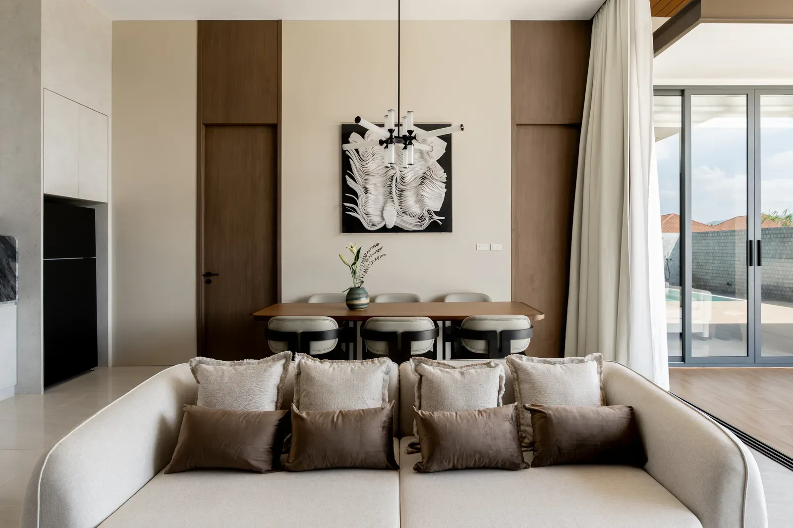AXIS Luxury Villa 22