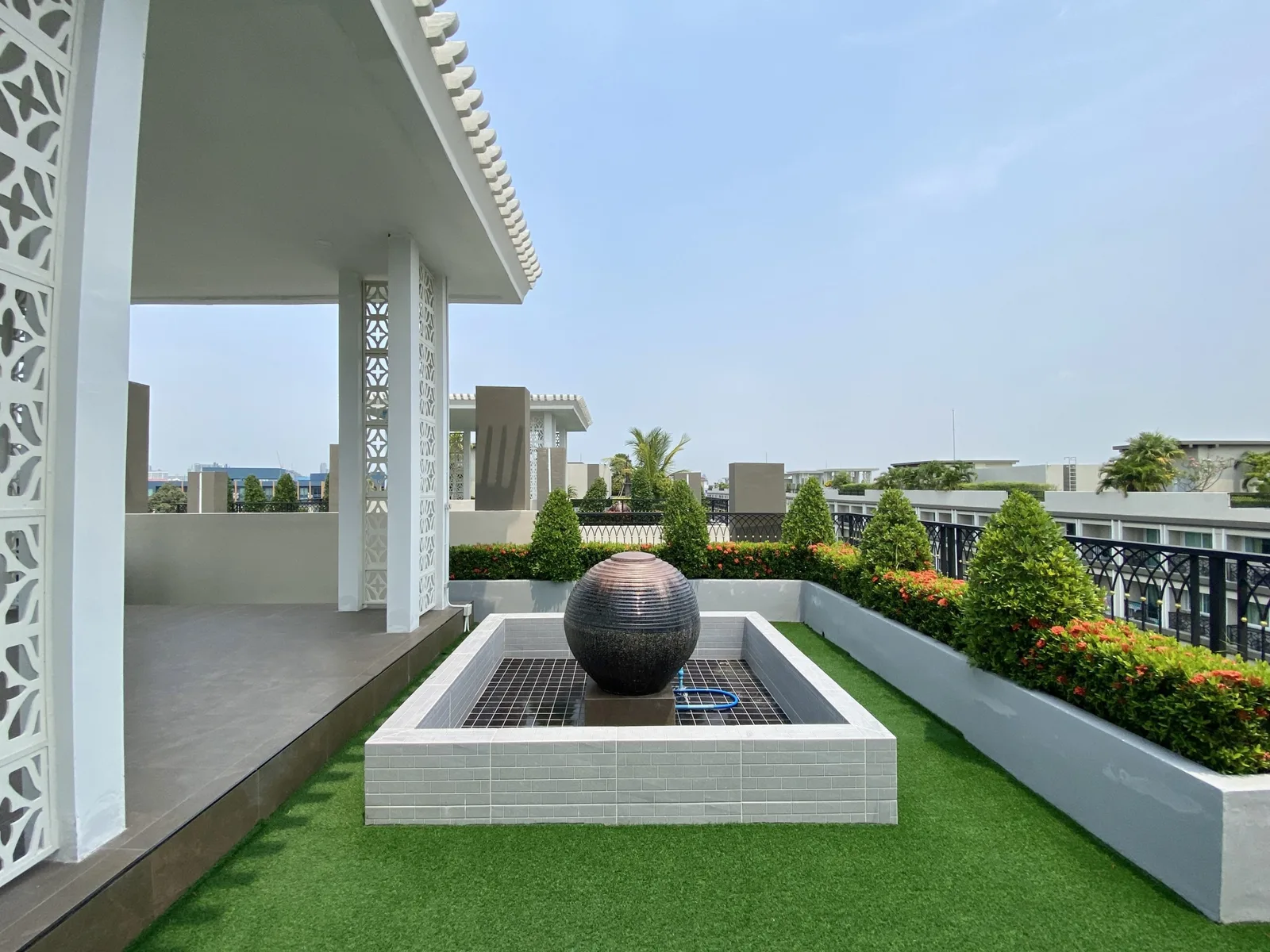 Dusit Grand Park 2 13