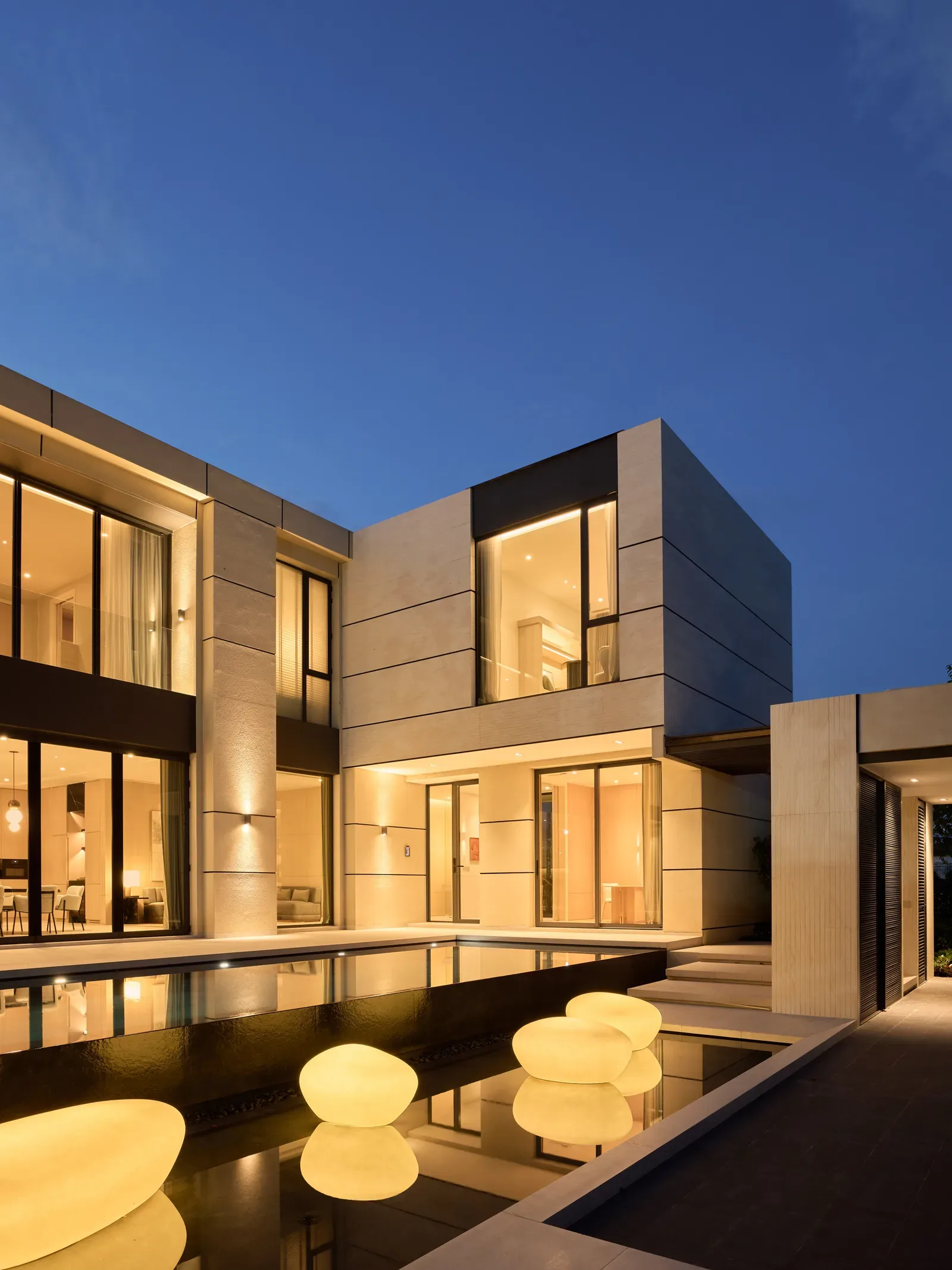 Lavish Estates 4