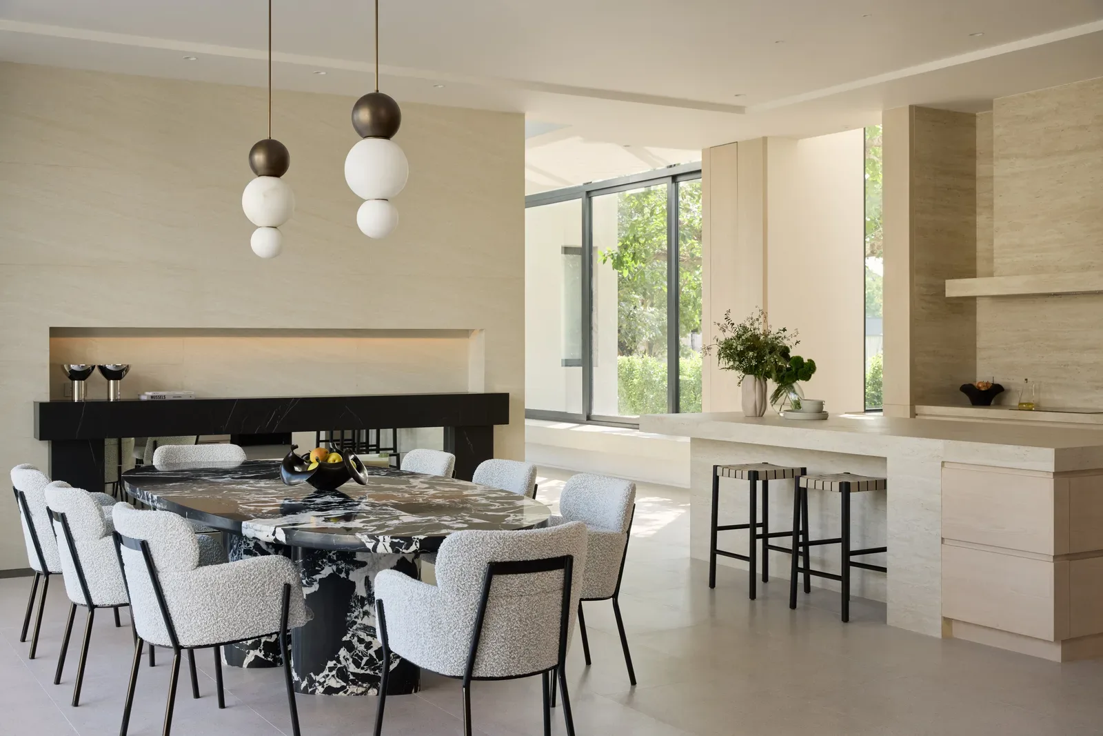 Lavish Estates 38