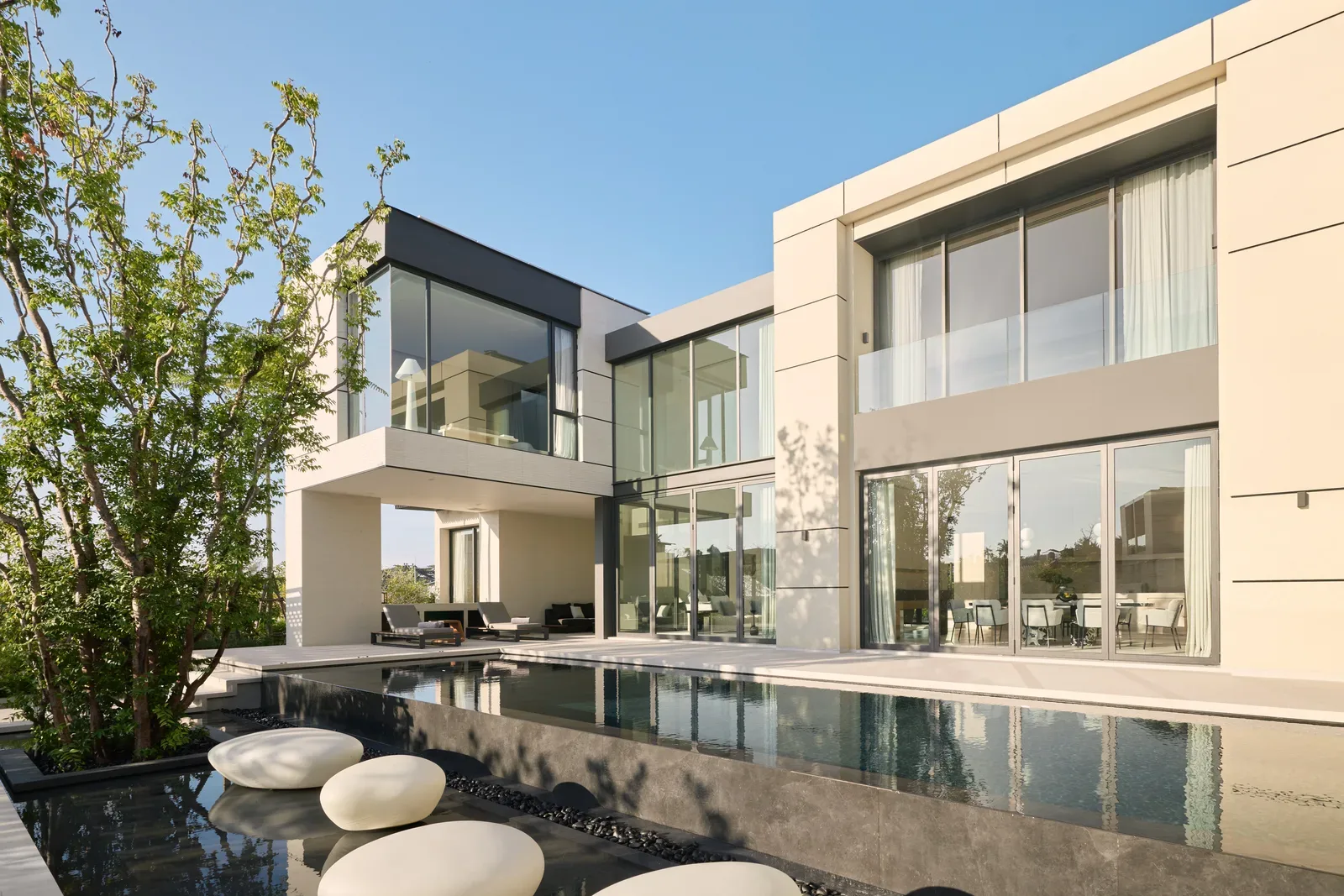 Lavish Estates 11