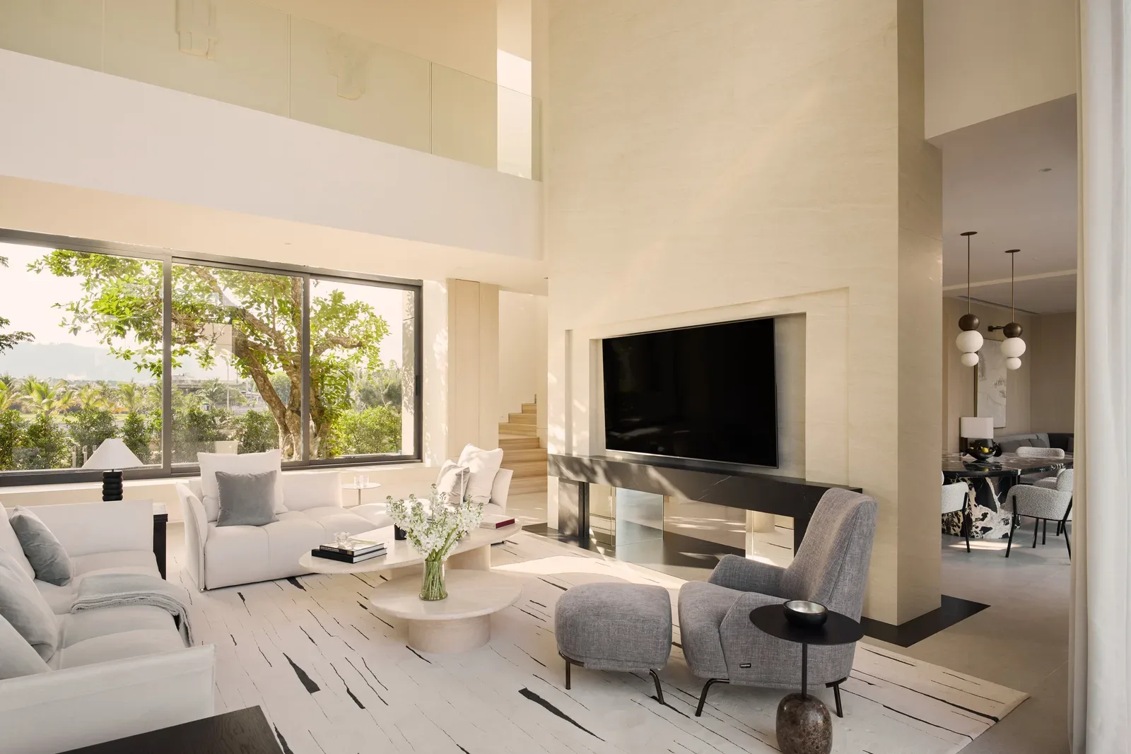 Lavish Estates 26