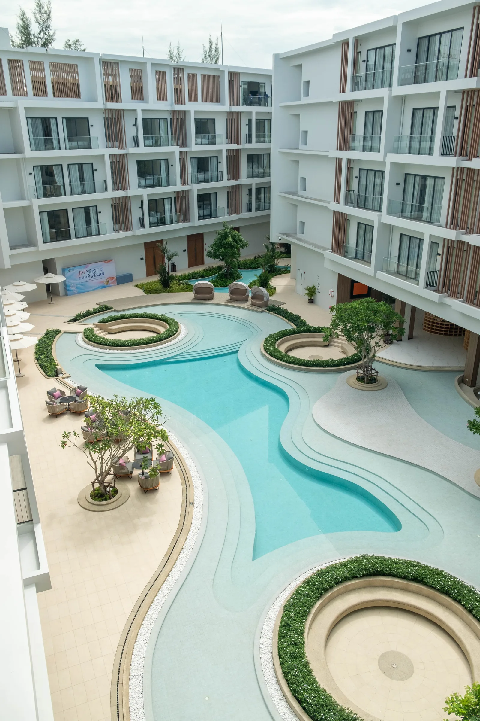 Laya Resort 3
