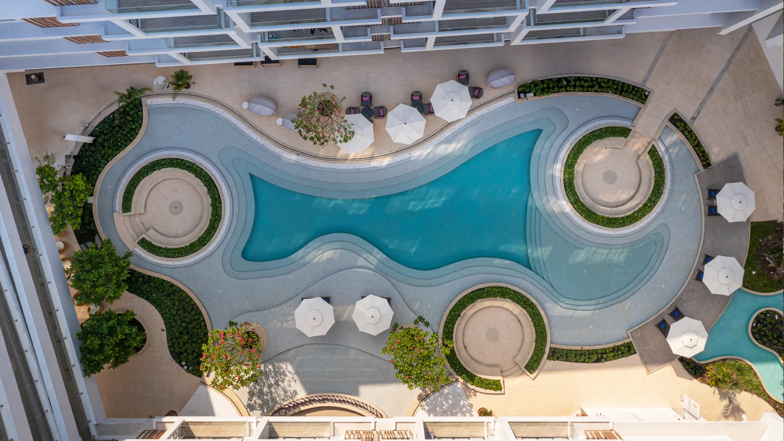 Laya Resort 4