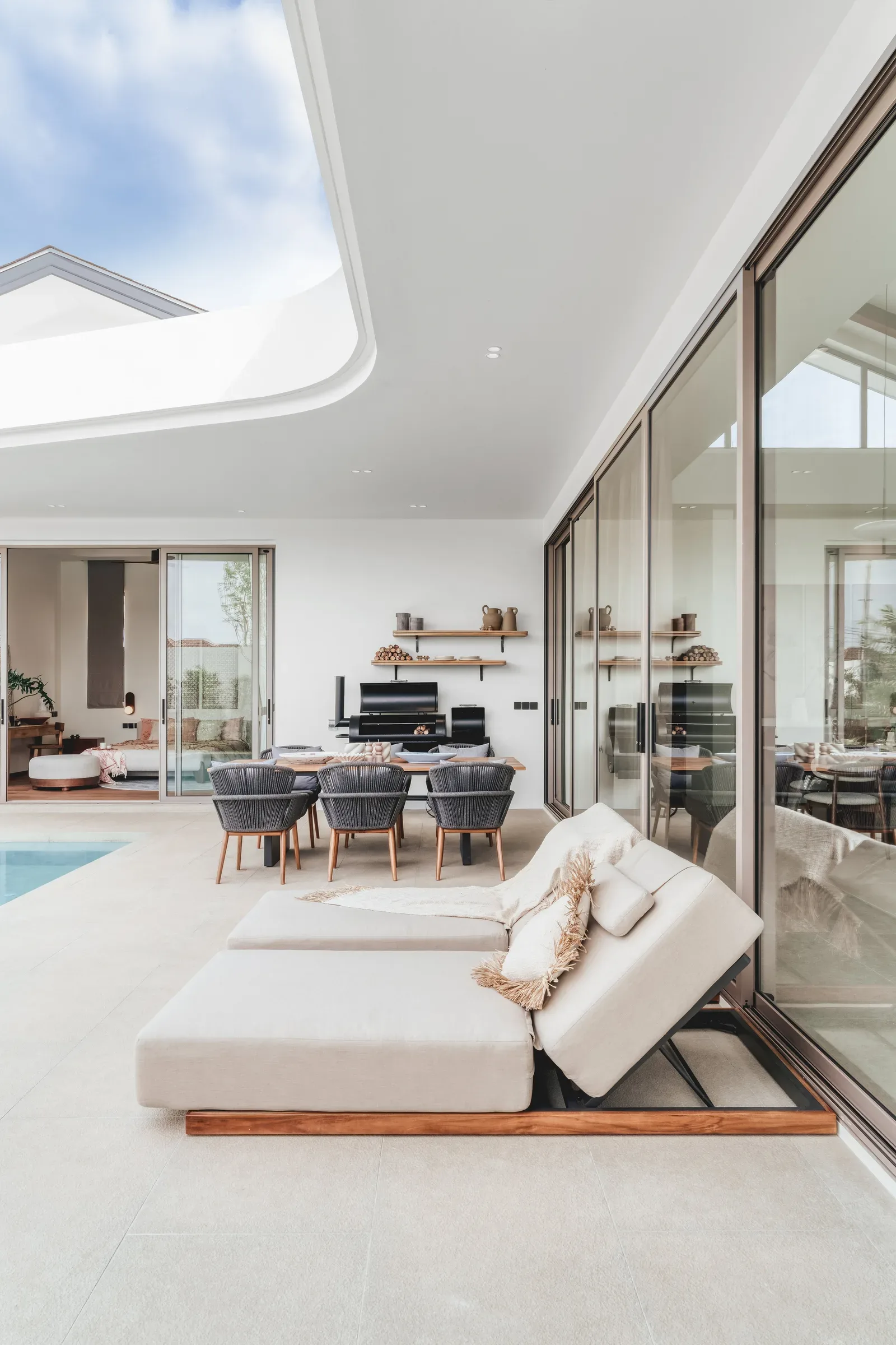 Manor 10