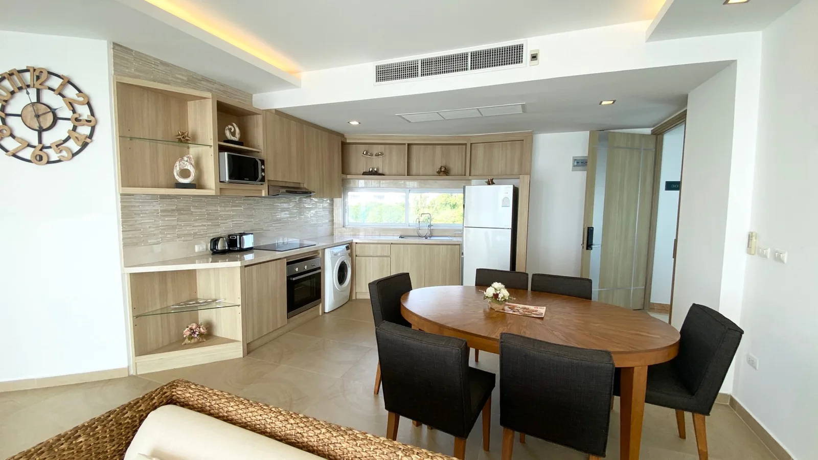 Paradise Ocean View 18