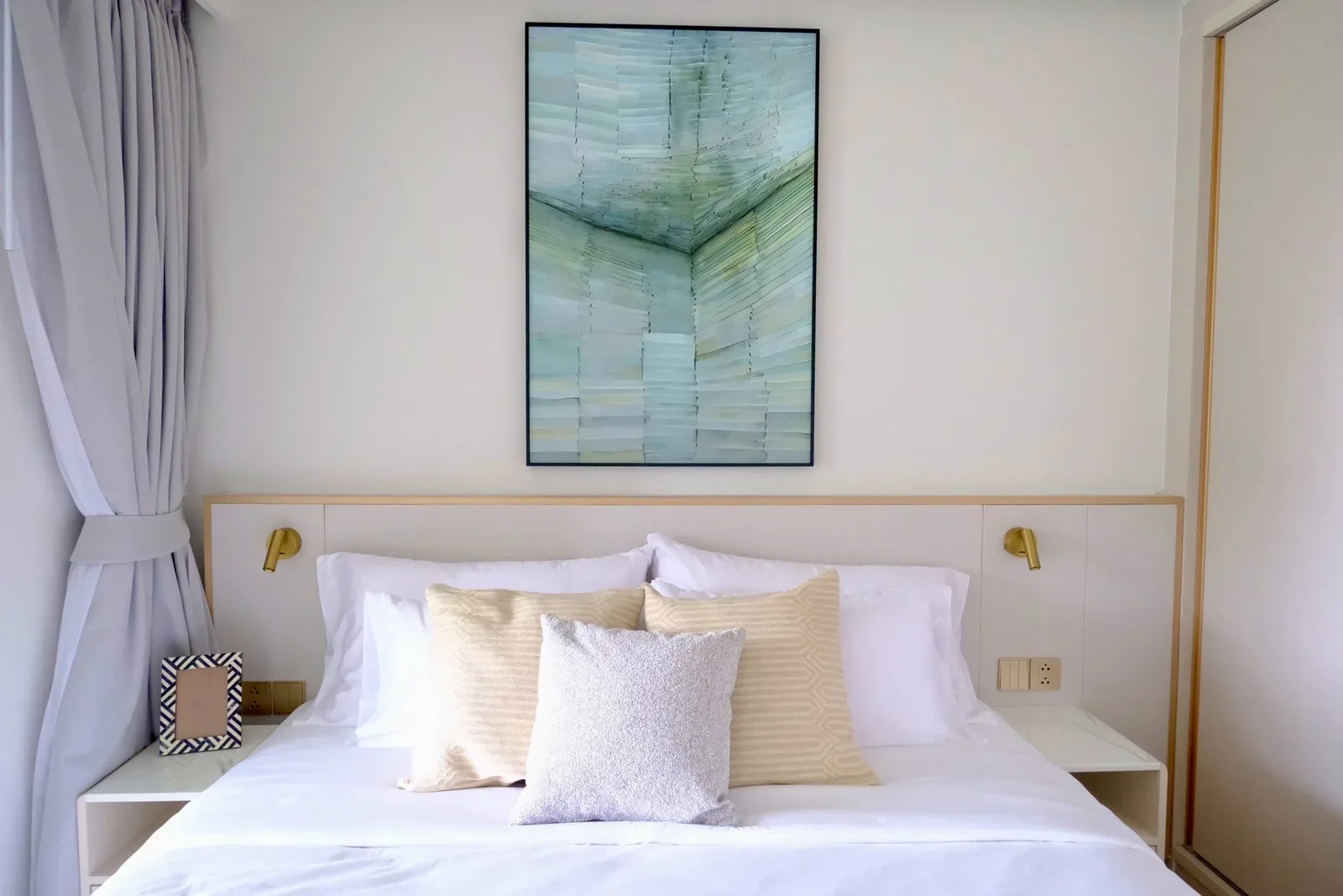 The Aqua 23