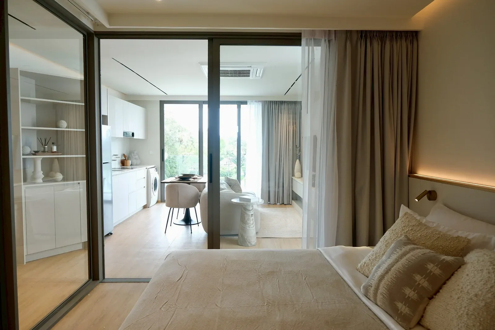 The Aqua 30
