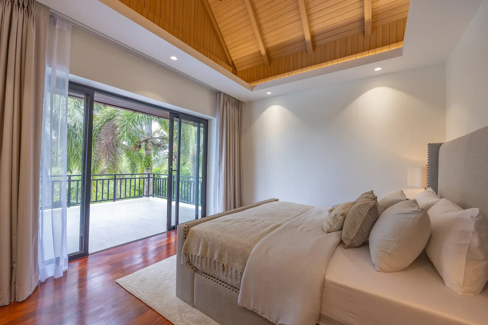 The Laytin Villa 93