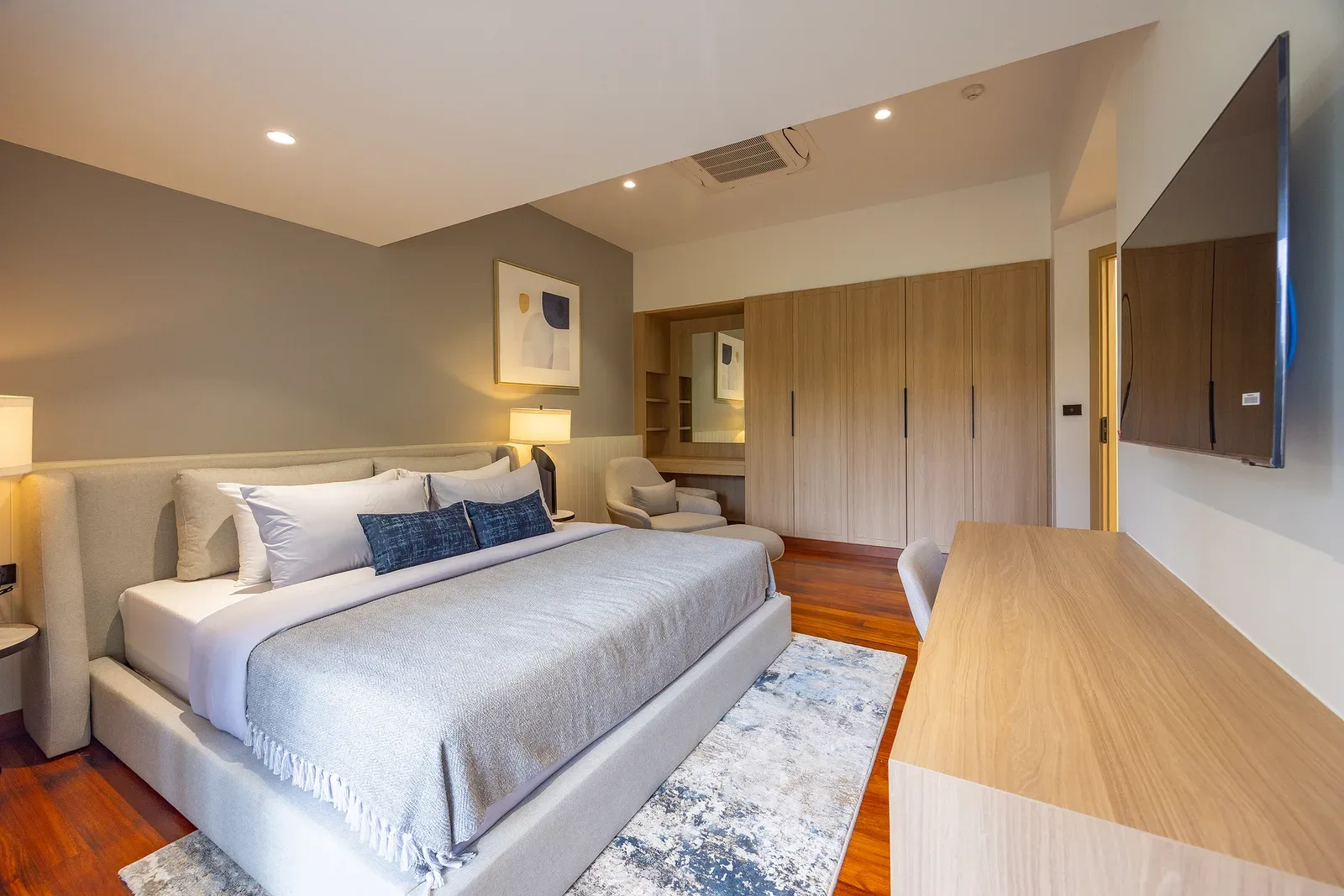The Laytin Villa 140