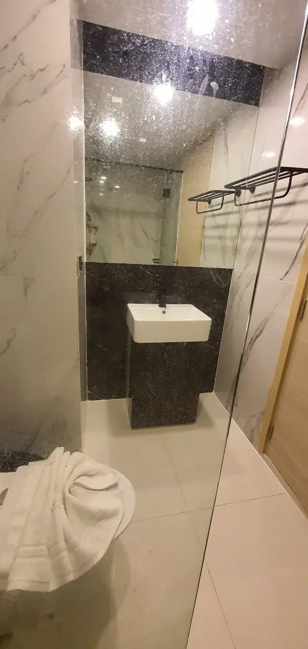 Utopia Karon 29