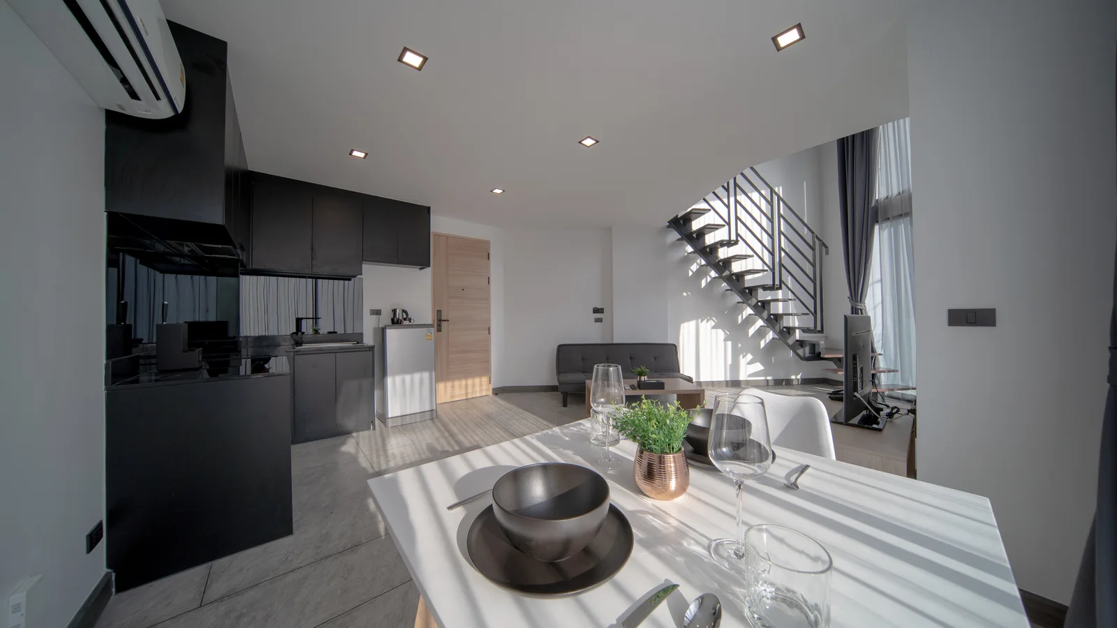Utopia Loft 15
