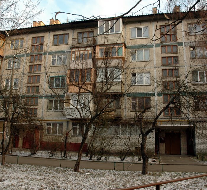 Дарницький бульв, 9 0