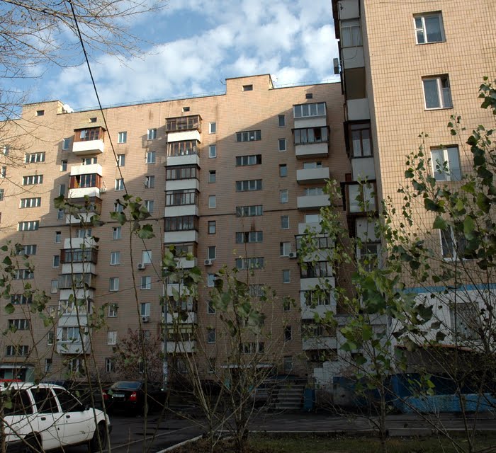 Курнатовського вул, 4Б 3