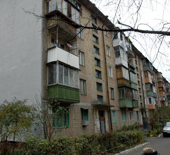 Щербаківського Данила (Щербакова) вул, 53В 3