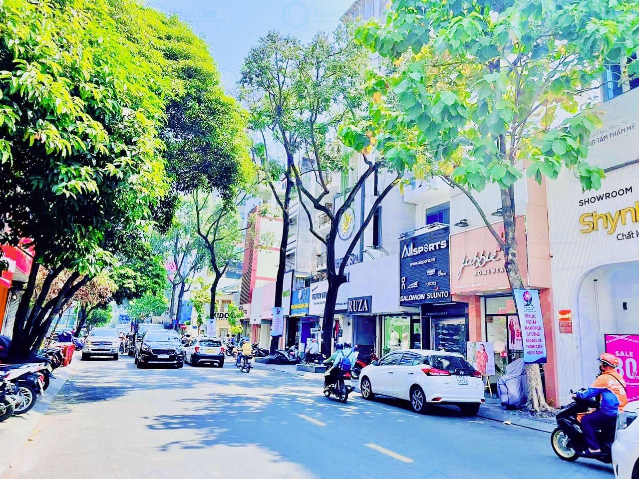 Nguyên căn mặt tiền lớn đường Nguyễn Trãi, P. Bến Thành, Quận 1