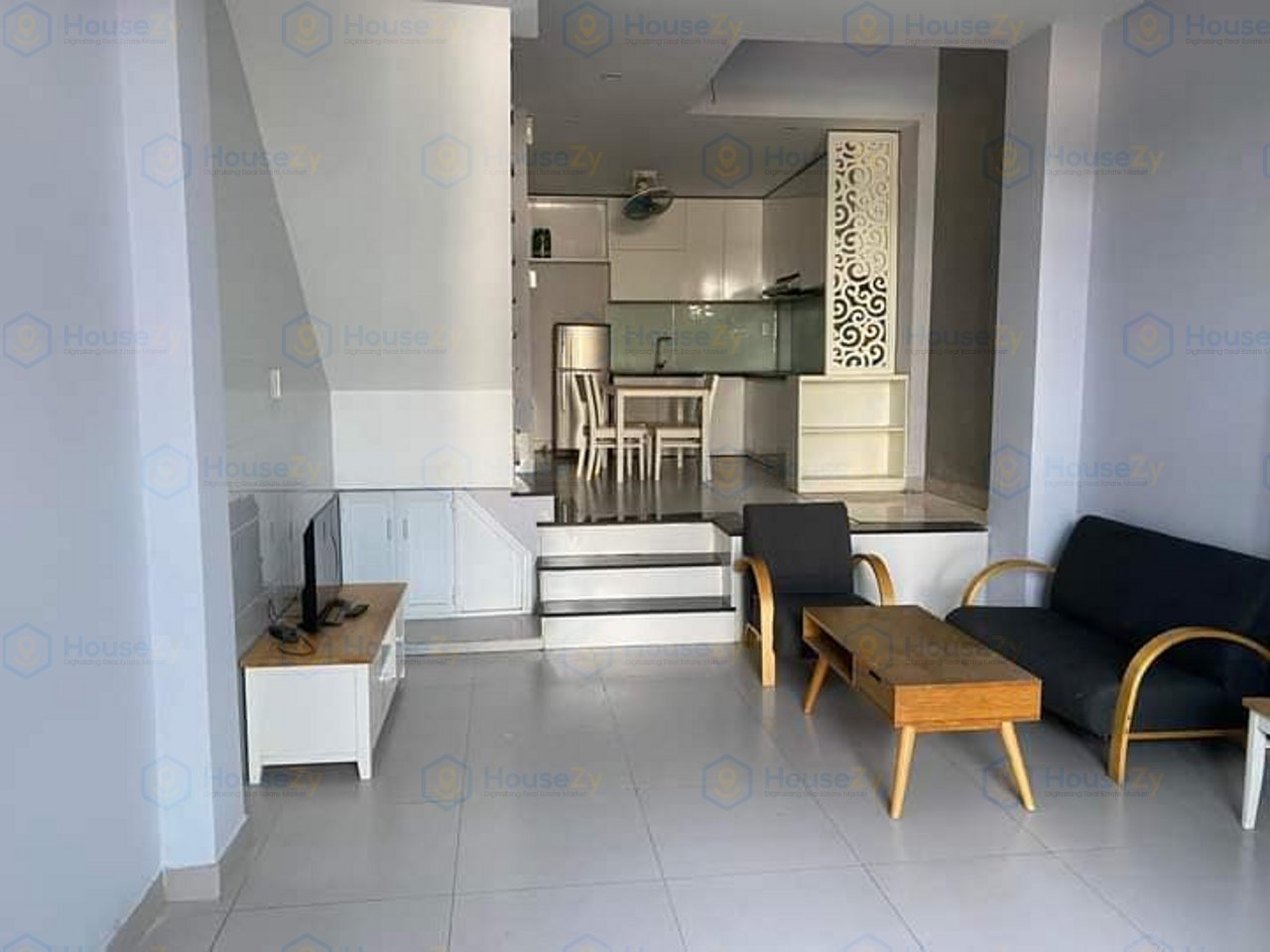 HouseZy -  Nhà - đầu HXH đường 160  1 trệt 2 lầu, view hồ, ô tô tránh nhau
