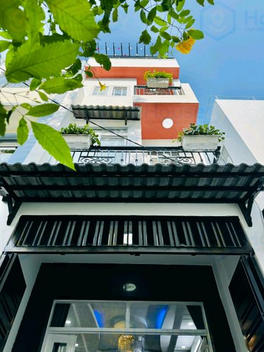 HouseZy - Nhà đẹp 3,5 tấm, gần chợ Phạm Văn Bạch, Phường 15, Tân Bình