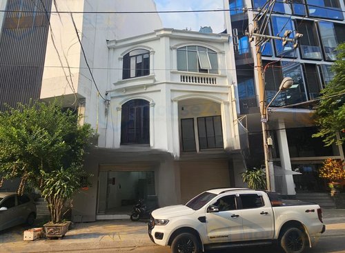 HouseZy - Cho thuê nhà nguyên căn DTSD 500m2, trệt 2 lầu gần sân bay Tân Sơn Nhất