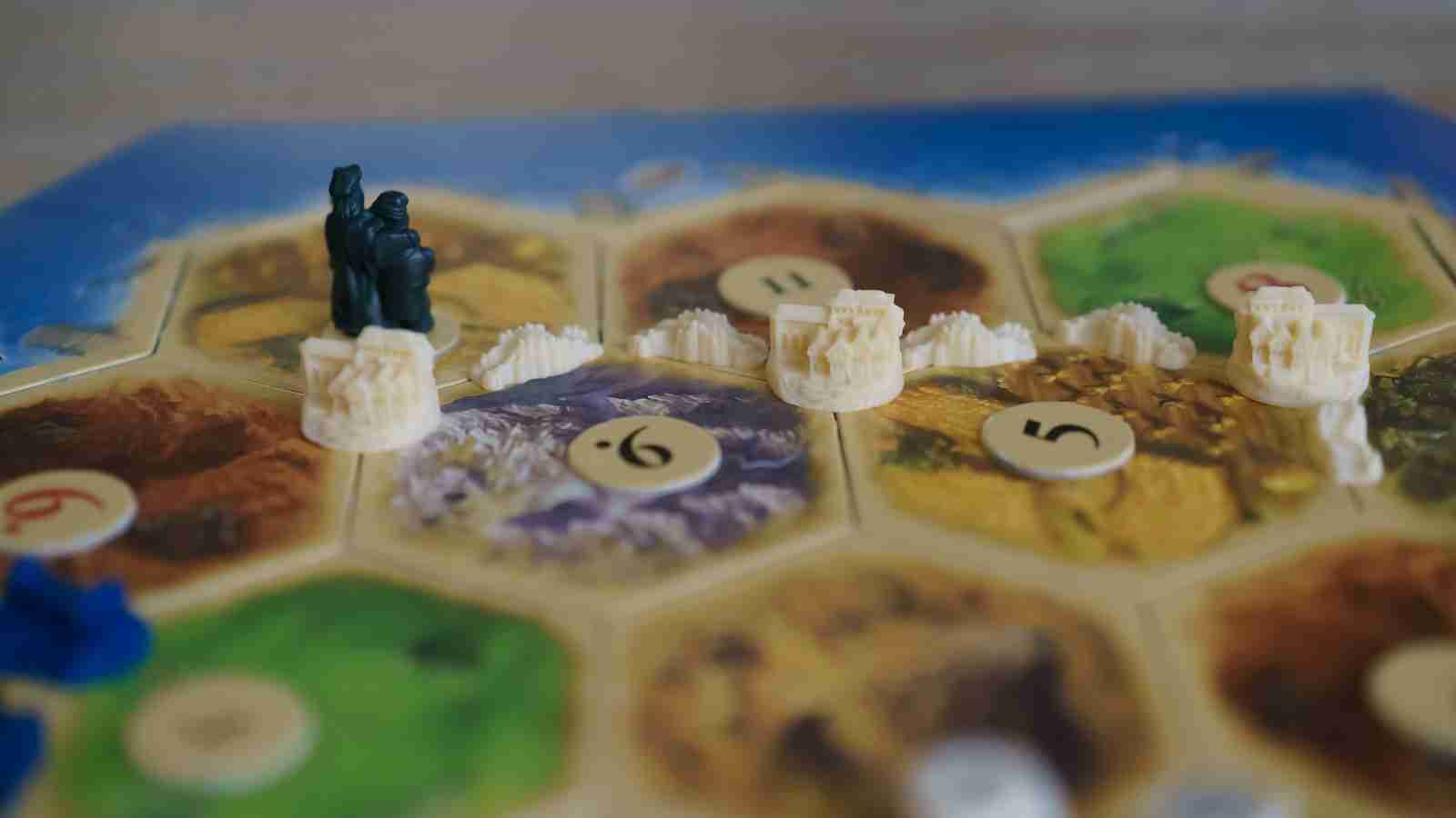 Unlock the Secrets of the Online Gaming Industry?