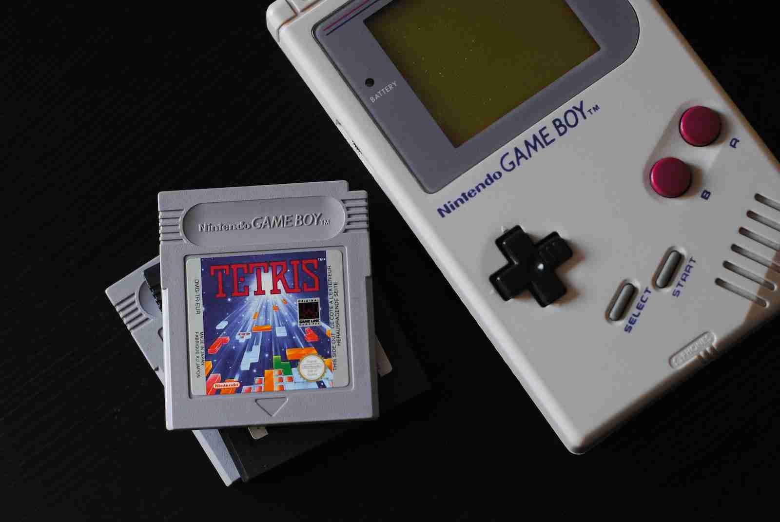 Can You Spot an Online Game Imposter? Can You Spot an Online Game Imposter?