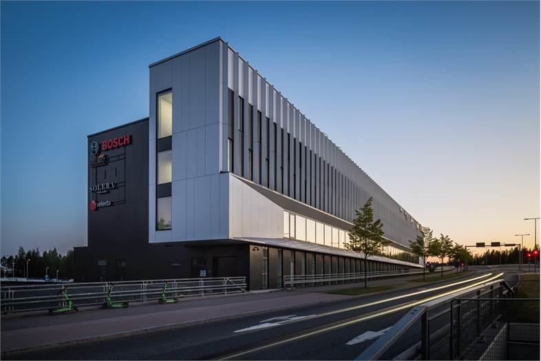 robert huberin tie 16 - Image 1