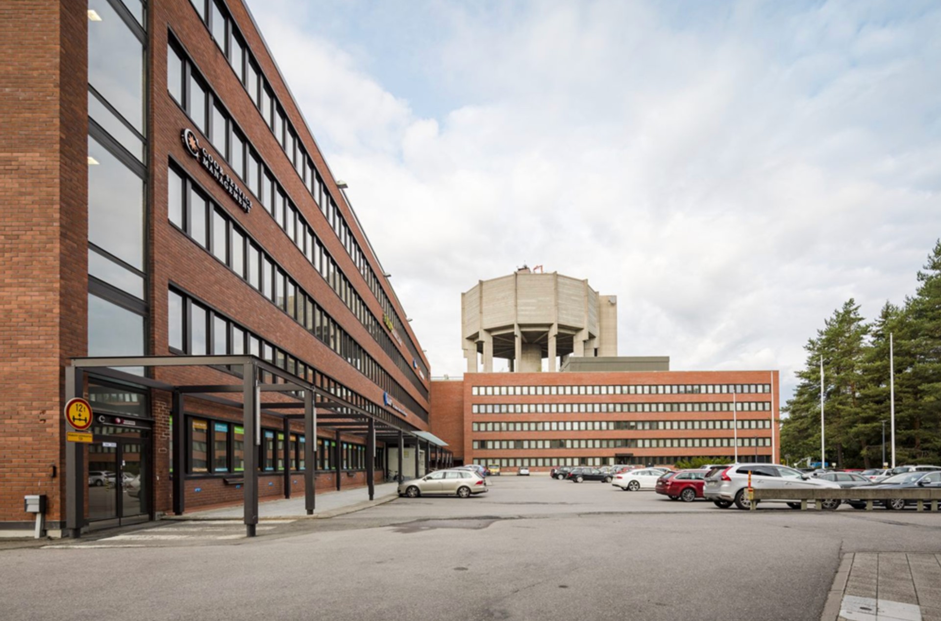 tekniikantie 4 - Image 1