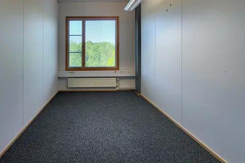 Tekniikantie 14 - Image 3