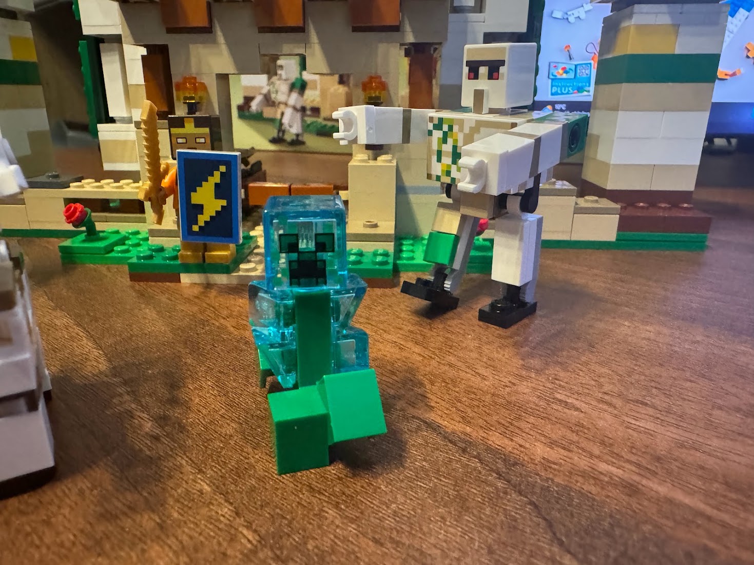 Recenze LEGO® Minecraft®, skvělého převedení legendární kostičkované hry do reálného světa