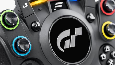 Gran Turismo 7 doplní při vydání i licencovaný herní volant pro PS5 za bezmála 18 tisíc korun