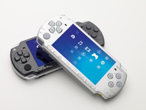 Menší a lehčí model PSP startuje - dnes