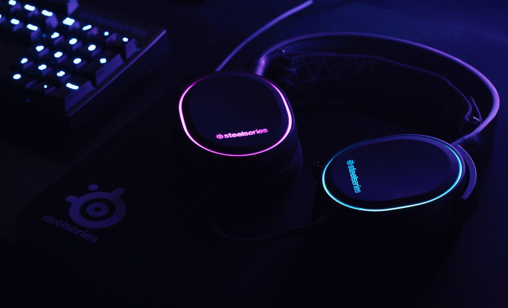 SteelSeries Arctis 5 aneb když superlativy nestačí