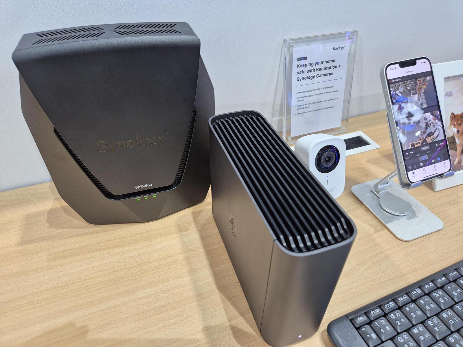 Synology na Computexu ukázalo domácí NAS BeeStation Plus i server PAS7700