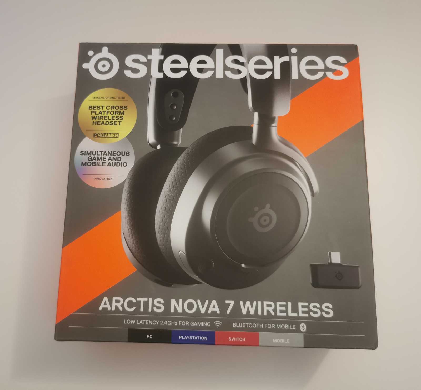 Recenze SteelSeries Arctis Nova 7, slušných sluchátek vyšší střední třídy