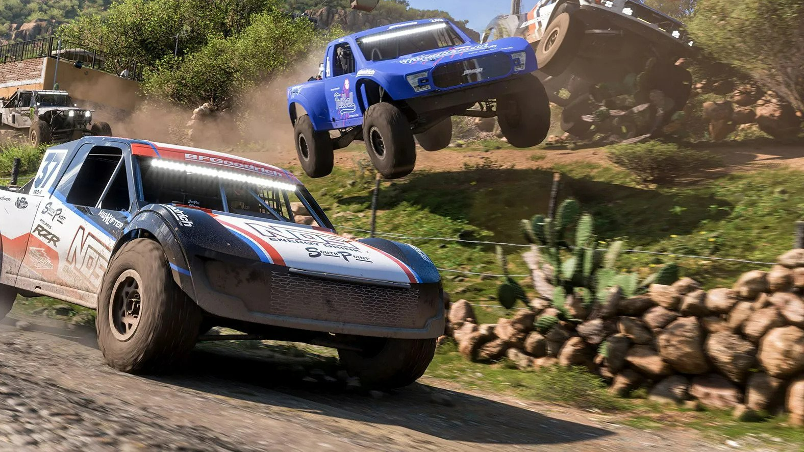 PlayGround Games odhalují kompletní mapu Forza Horizon 5: Rally Adventure. Vyjevuje pouště i oblast palmového lesa