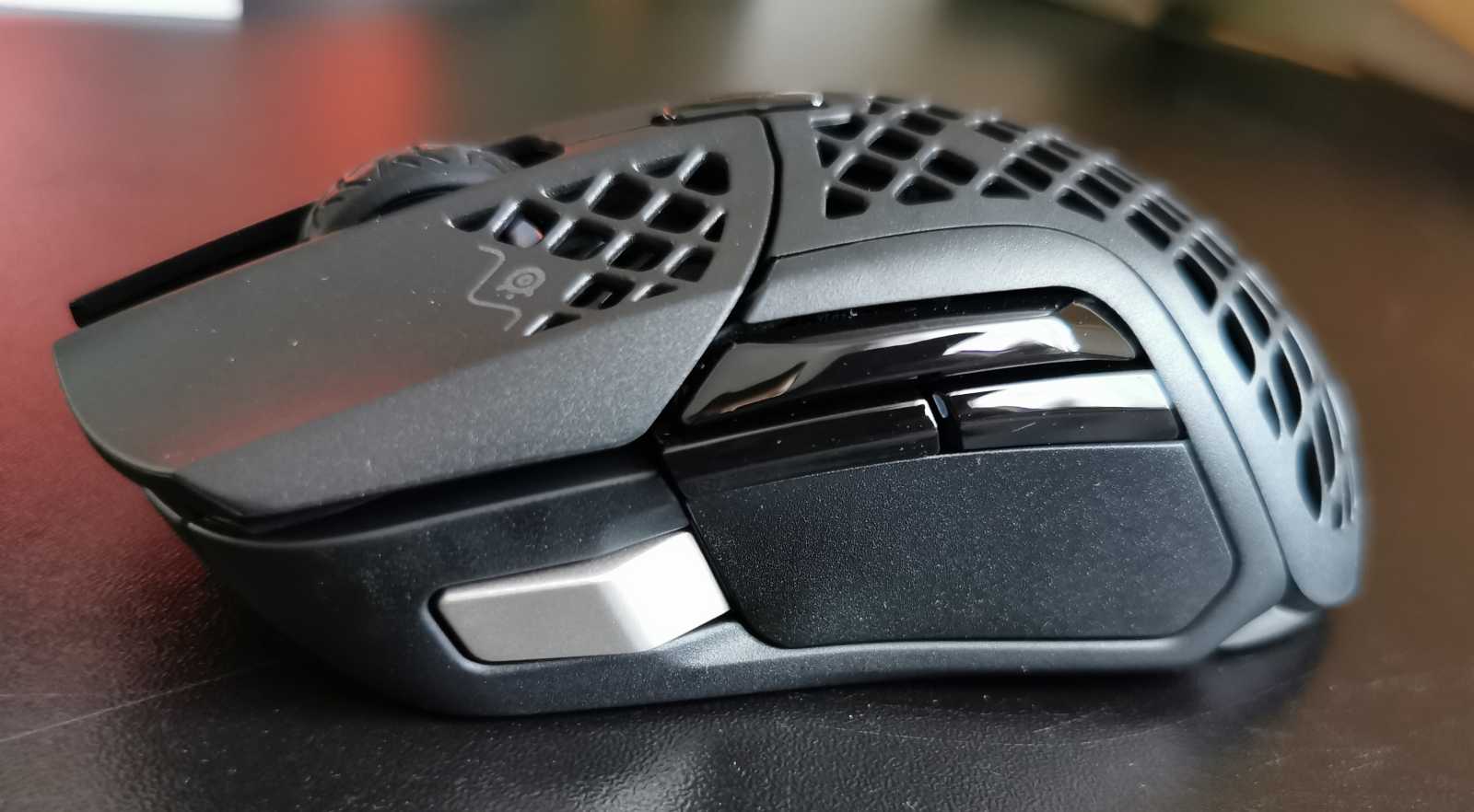 Recenze SteelSeries Aerox 5, velkého adepta na nejlepší myš současnosti