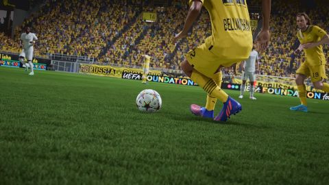 Do traileru FIFA 23 prosákl úsměvný bug, hráči na hřišti T-pózují