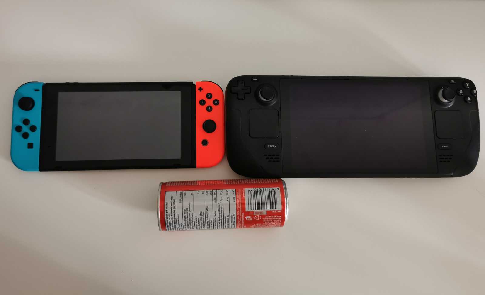 Nintendo Switch versus Steam Deck - jak si vedou obě konzole v přímém porovnání?