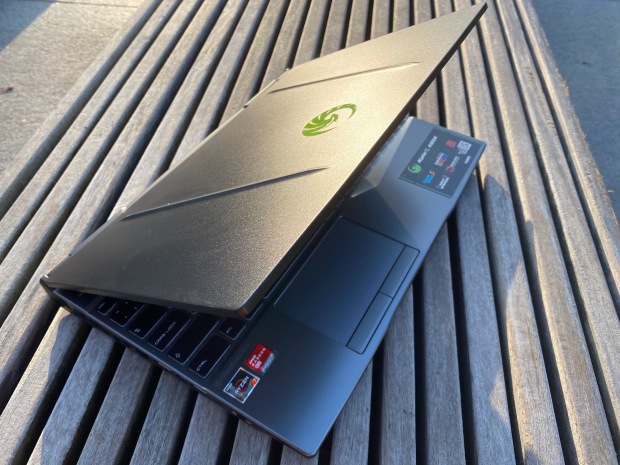 Notebook Alpha 15 od MSI pohání kombo od AMD a výsledek stojí za to