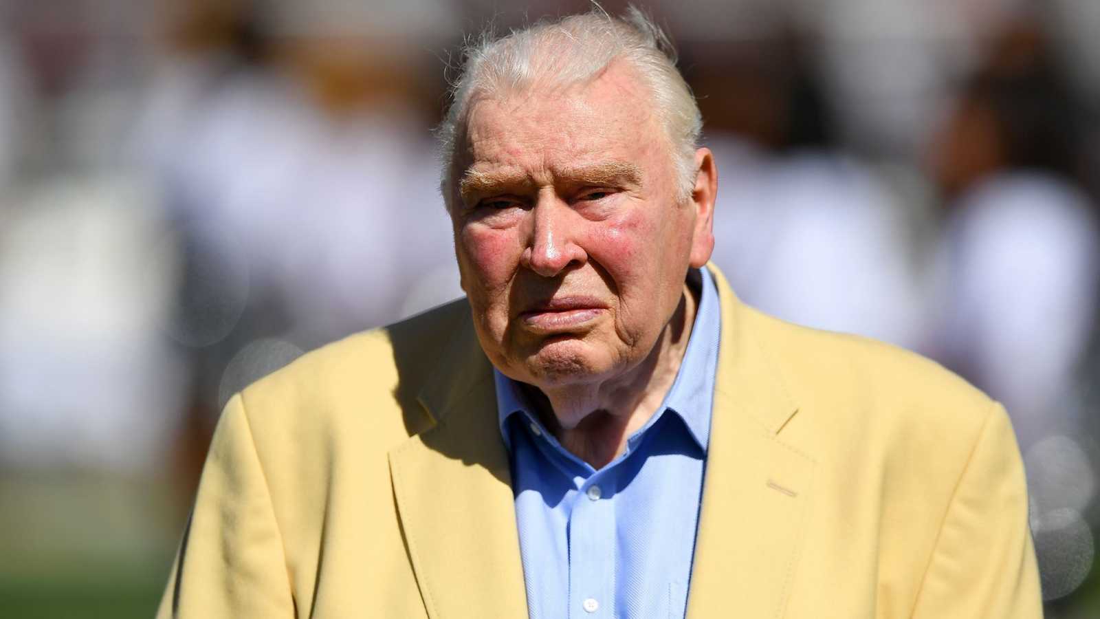 Zemřel John Madden, legendární trenér amerického fotbalu propůjčil své jméno sérii od EA Sports