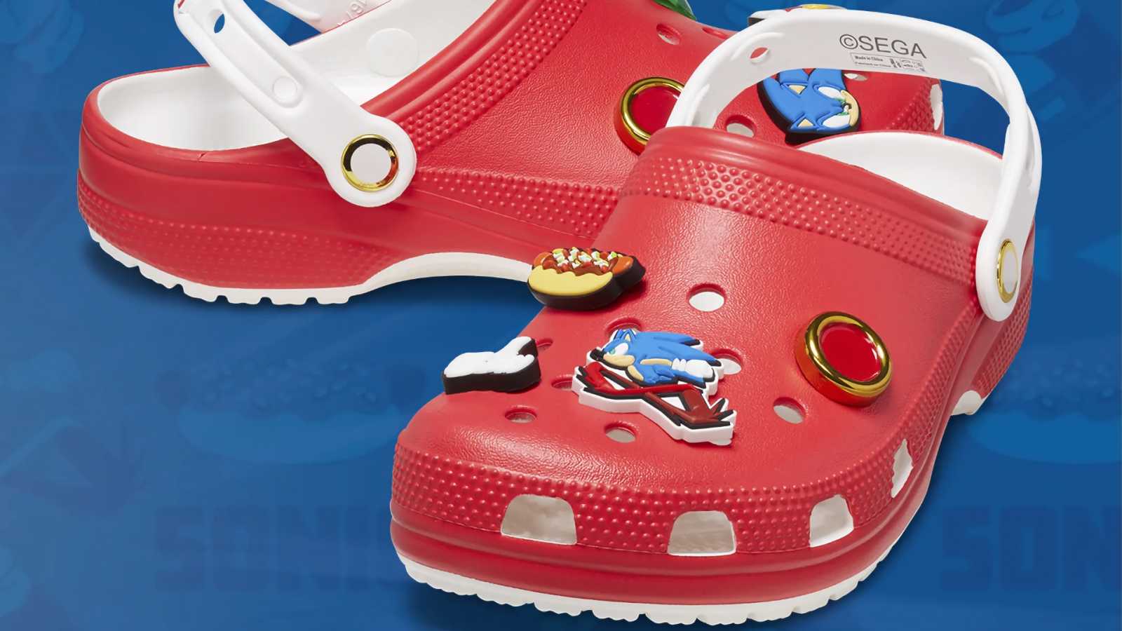 Choďte jako Sonic. Crocs a Sega vydávají společnou edici kultovních bot