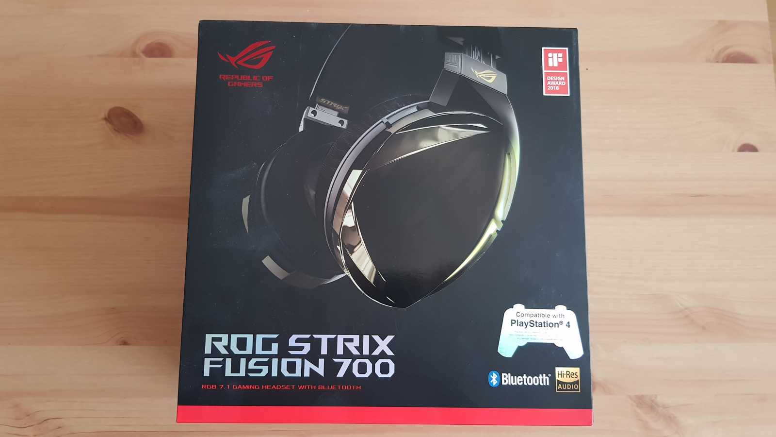 Asus ROG Strix Fusion 700