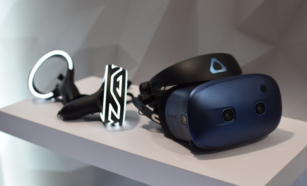 HTC představilo nový VR headset Cosmos