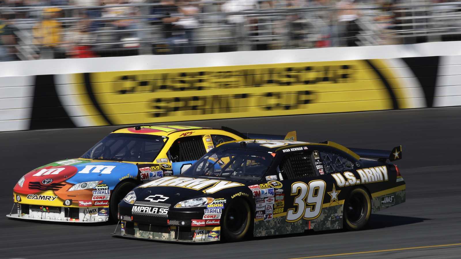 Jezdec NASCAR předvedl těžko uvěřitelný kousek, který se naučil na GameCube. Postupil díky němu v playoff