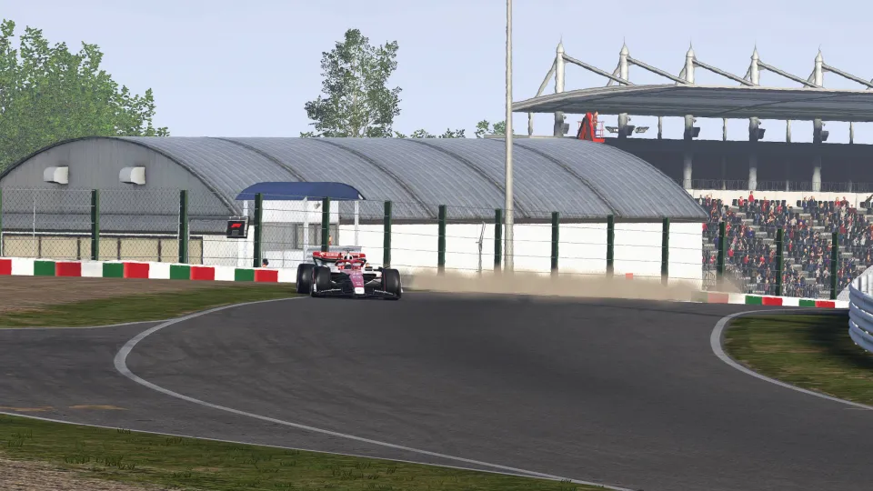 Mimo trať se dá dostat velmi rychle, ale jen ti největší frajeři to ještě vytáhnou ven bez pomoci vyprošťovacích vozů a medical caru...