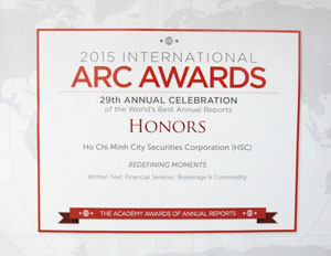 Cú “đúp” giải thưởng Báo cáo thường niên 2014 cho HSC