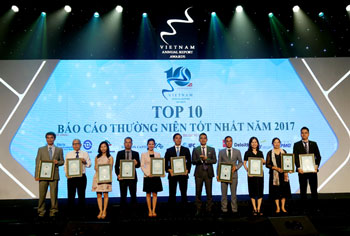 HSC là CTCK đạt giải cao nhất trong Bình chọn Top 50 Báo cáo Thường niên tốt nhất 2017