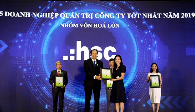 Top 5 doanh nghiệp niêm yết nhóm vốn hóa lớn quản trị công ty tốt nhất 2019