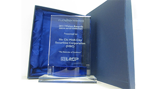 Platinum Award for Annual Report in Financial - Capital Markets and 6 other accolades at LACP 2012 Vision Awards