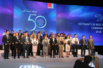 HSC vừa được vinh danh trong “Top 50 công ty kinh doanh hiệu quả nhất Việt Nam” năm 2018